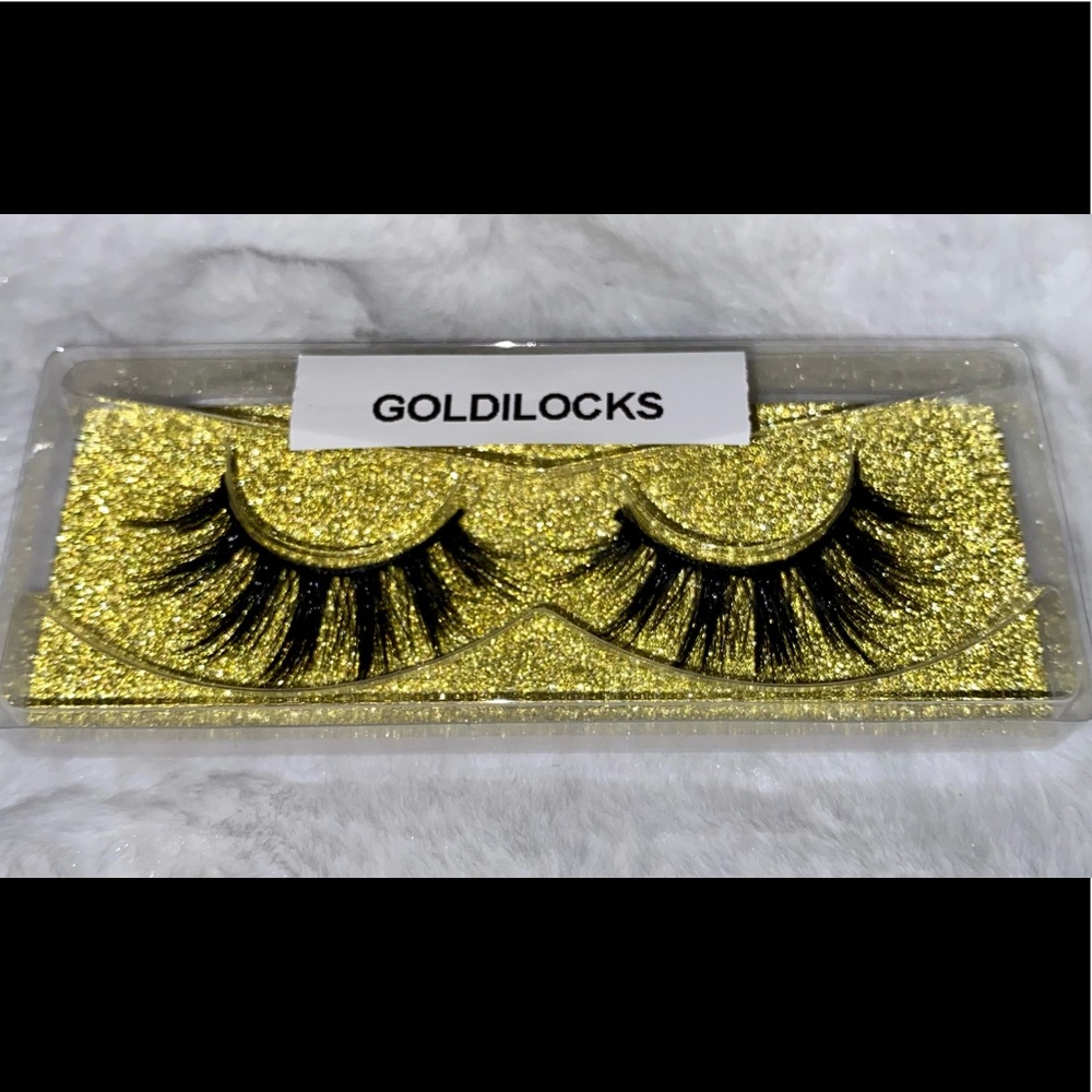 The “Goldilocks” lash set